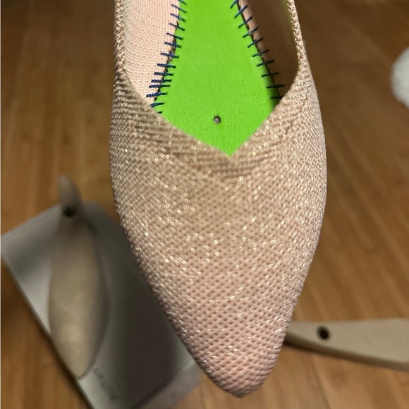 Like New- Rothy’s- Rosé Metallic Point Size 9.5- RARE/H2F - Picture 8 of 9